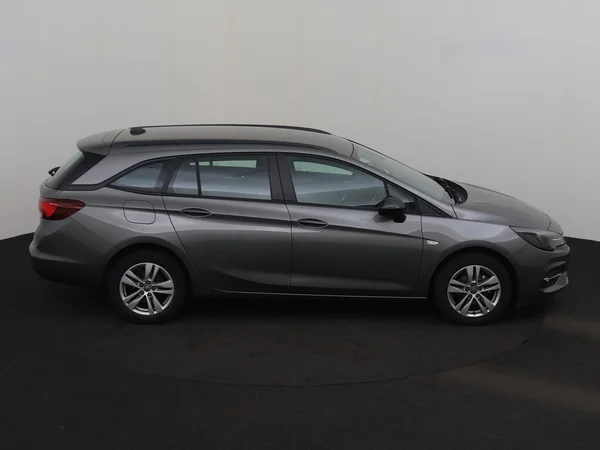 OPEL Astra (2021) — foto 23 van 27