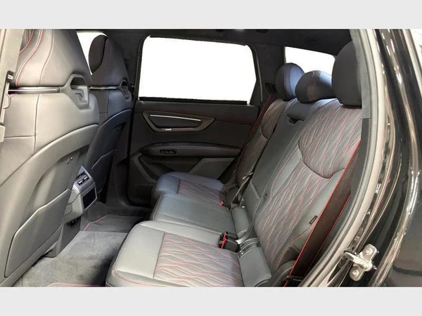 Audi Q7 SUV (2026) — foto 2 van 41