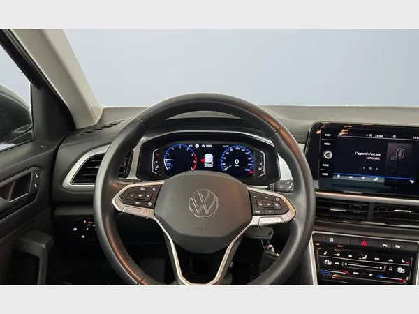 Volkswagen T-Roc (2022) — foto 3 van 24