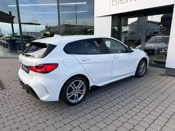 Bmw 116 (2021) — foto 15 van 24