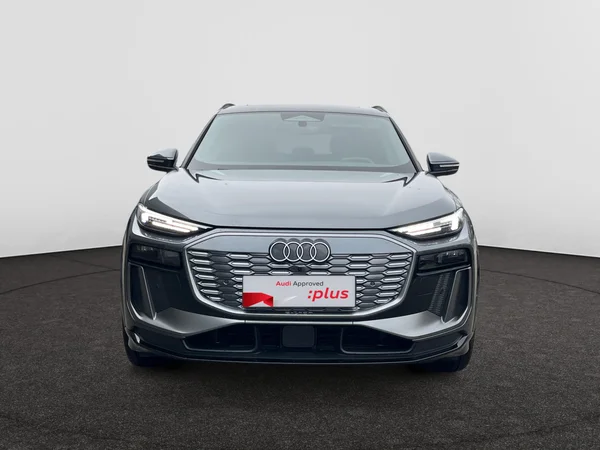 AUDI Q6 e-tron (2025) — foto 6 van 24