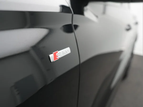 AUDI Q6 Sportback e-tron (2025) — foto 33 van 34