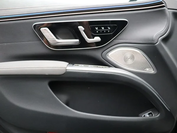 Mercedes-Benz EQS (2023) — foto 4 van 38