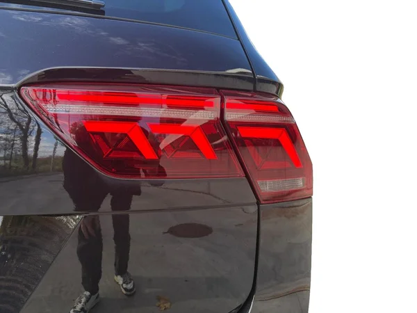 VOLKSWAGEN Tiguan (2021) — foto 14 van 24