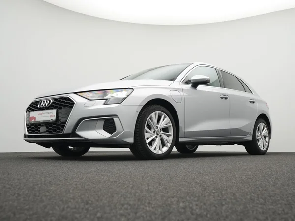 AUDI A3 Sportback PHEV (2024) — foto 23 van 30