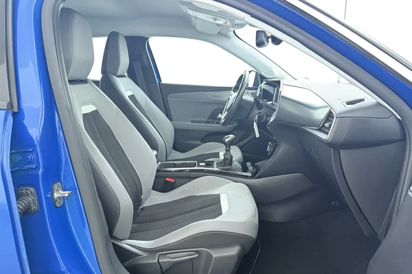 Opel Mokka (2022) — foto 20 van 22
