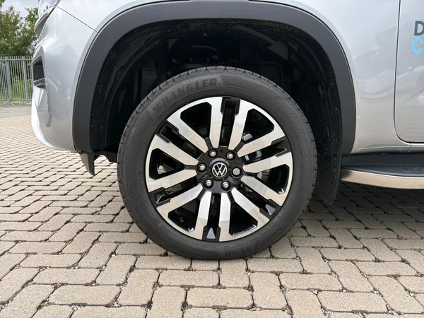 VOLKSWAGEN Amarok Double Cab Dsl (2026) — foto 10 van 24