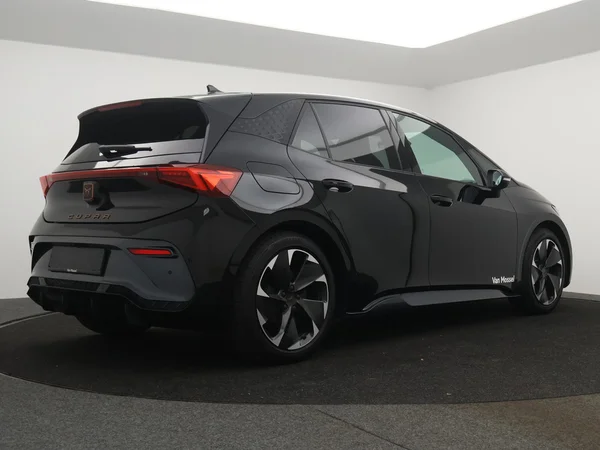 CUPRA Born (2025) — foto 12 van 21