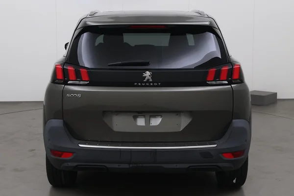 Peugeot 5008 (2020) — foto 16 van 21