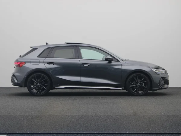 AUDI A3 Sportback (2025) — foto 20 van 22