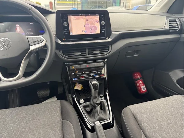 VOLKSWAGEN T-Cross (2025) — foto 10 van 14