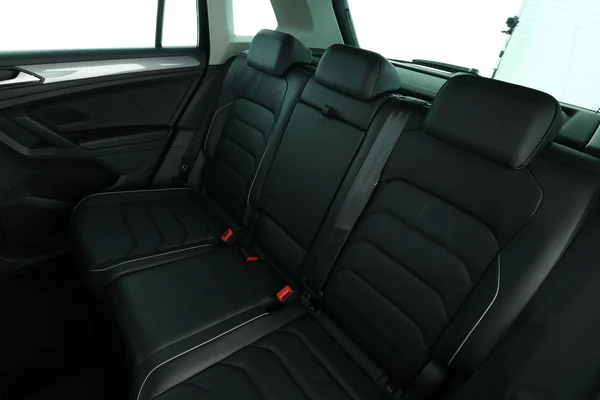 Volkswagen Tiguan (2021) — foto 5 van 16