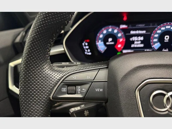 Audi Q3 Sportback (2020) — foto 13 van 27