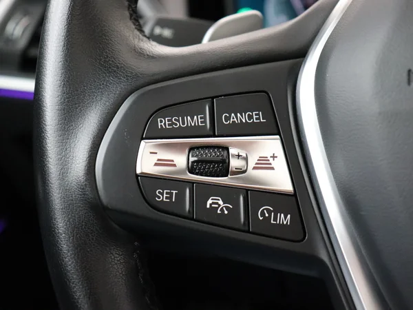BMW 320 (2021) — foto 9 van 29