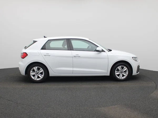 Audi A1 Sportback (2023) — foto 39 van 41