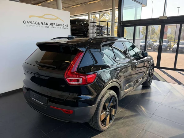 Volvo XC40 (2025) — foto 13 van 18