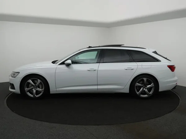 Audi A6 (2024) — foto 12 van 30