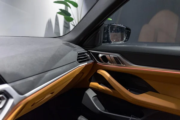 BMW 4 Reeks (2023) — foto 28 van 36