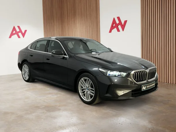 BMW i5 (2024) — foto 12 van 29