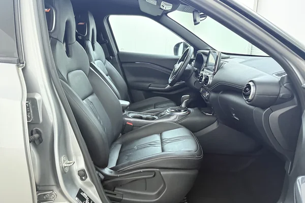Nissan Juke HEV (2022) — foto 19 van 21