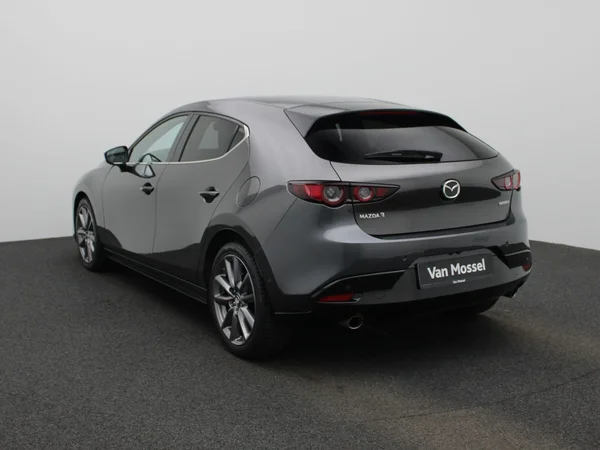 Mazda 3 (2021) — foto 12 van 42