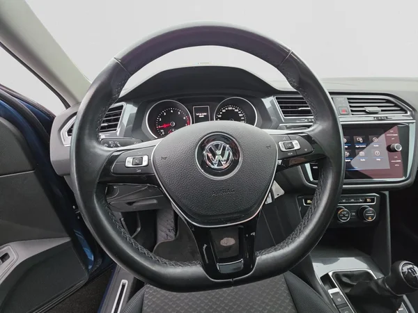 VOLKSWAGEN Tiguan Allspace (2020) — foto 4 van 24