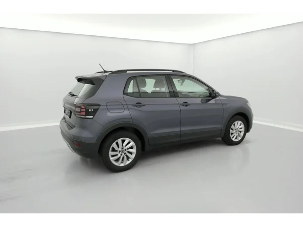 VOLKSWAGEN T-Cross (2023) — foto 26 van 36