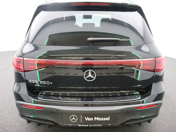 Mercedes-Benz EQB (2025) — foto 15 van 28