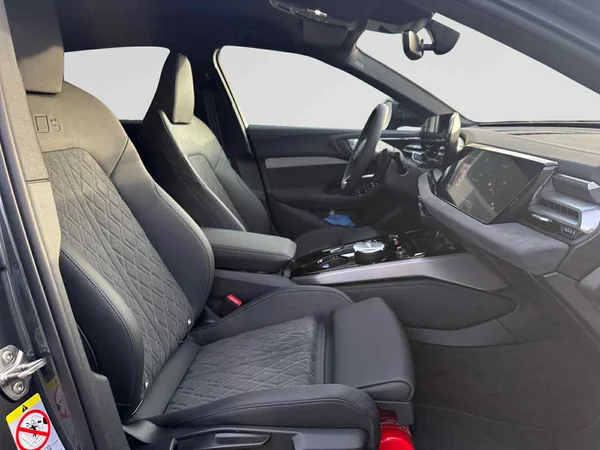 AUDI A5 Avant e-hybrid (PHEV) (2025) — foto 4 van 15