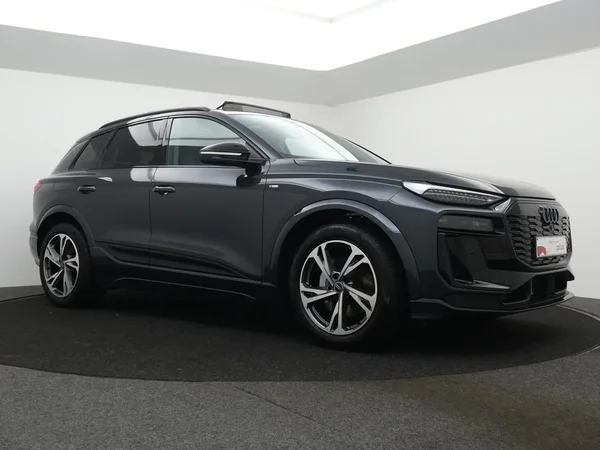 Audi Q6 e-tron (2026) — foto 30 van 33