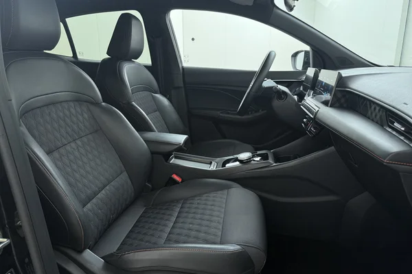 MG MG3 Hybrid+ (HEV) (2025) — foto 16 van 18