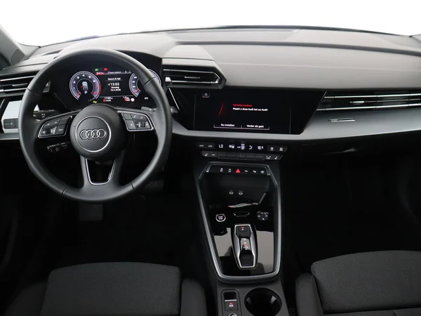 AUDI A3 Sportback (2025) — foto 15 van 18
