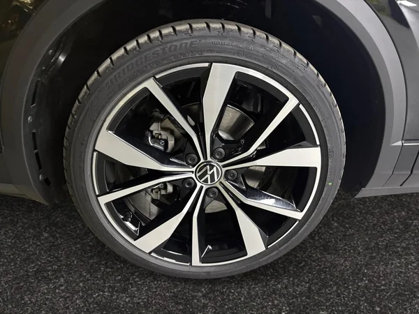 VOLKSWAGEN T-Roc (2026) — foto 12 van 15