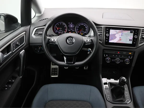 VOLKSWAGEN Golf Sportsvan (2020) — foto 5 van 19