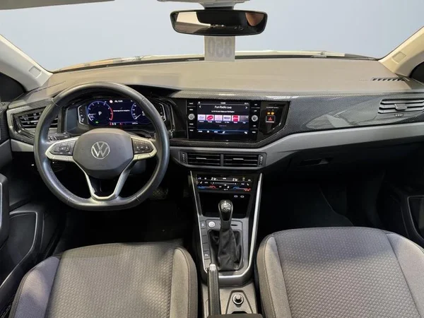 VOLKSWAGEN Taigo (2022) — foto 2 van 29