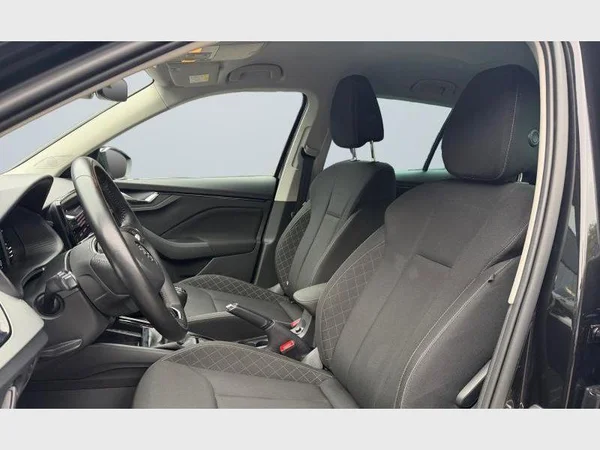 Skoda Kamiq (2023) — foto 2 van 29