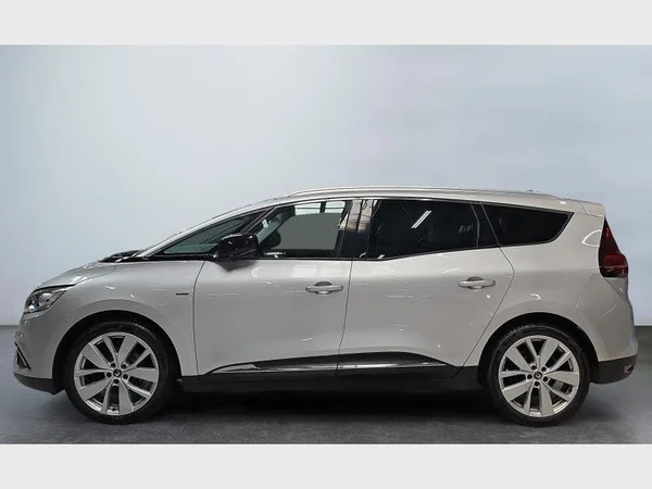 Renault Grand Scénic (2019) — foto 21 van 27