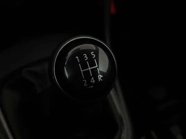 VOLKSWAGEN Polo (2017) — foto 4 van 20