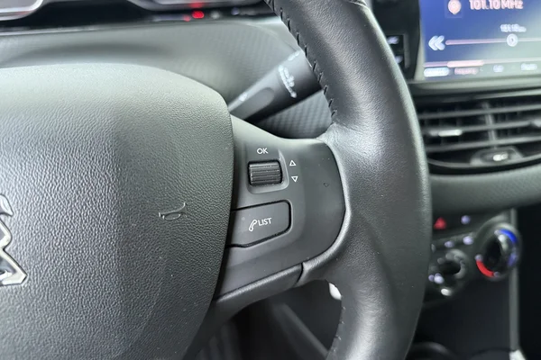 Peugeot 2008 (2018) — foto 6 van 20