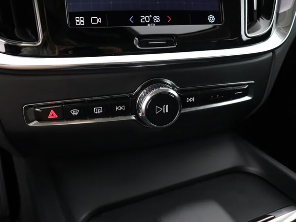 VOLVO S60 (2024) — foto 19 van 28