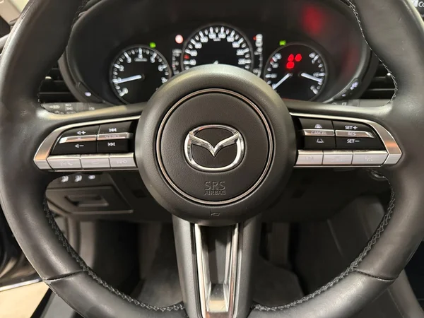 Mazda 3 (2022) — foto 7 van 29