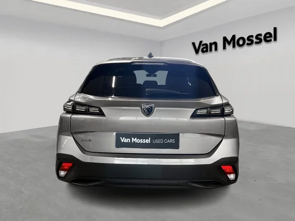 Peugeot 308 (2022) — foto 15 van 17