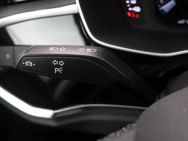 AUDI Q3 PHEV (2021) — foto 5 van 29