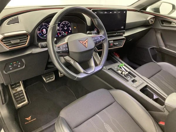 CUPRA Leon e-Hybrid (PHEV) (2023) — foto 2 van 36