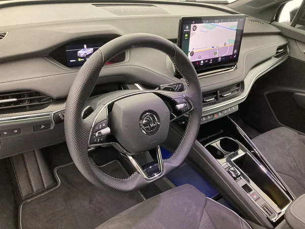 SKODA Enyaq (2022) — foto 14 van 35