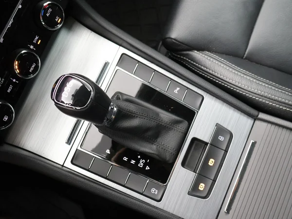 SKODA Superb Combi (2022) — foto 17 van 21