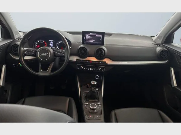 Audi Q2 (2018) — foto 2 van 25