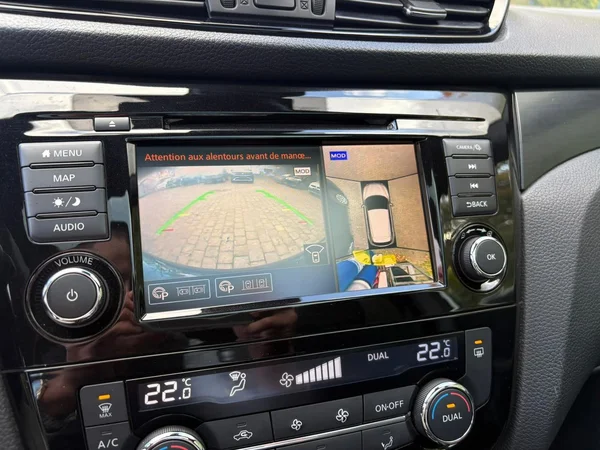 NISSAN Qashqai (2020) — foto 9 van 20