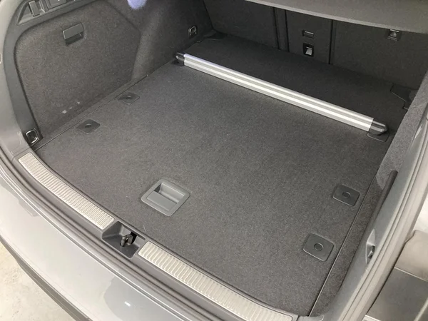 VOLKSWAGEN Passat SW (2024) — foto 26 van 36