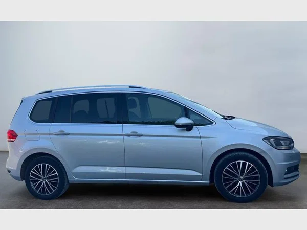 Volkswagen Touran (2024) — foto 19 van 24